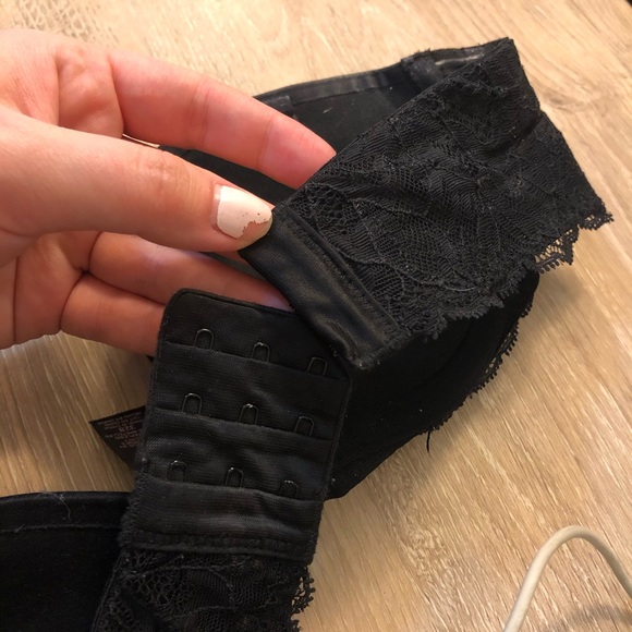 VS STRAPLESS BRA! - Picture 7 of 7